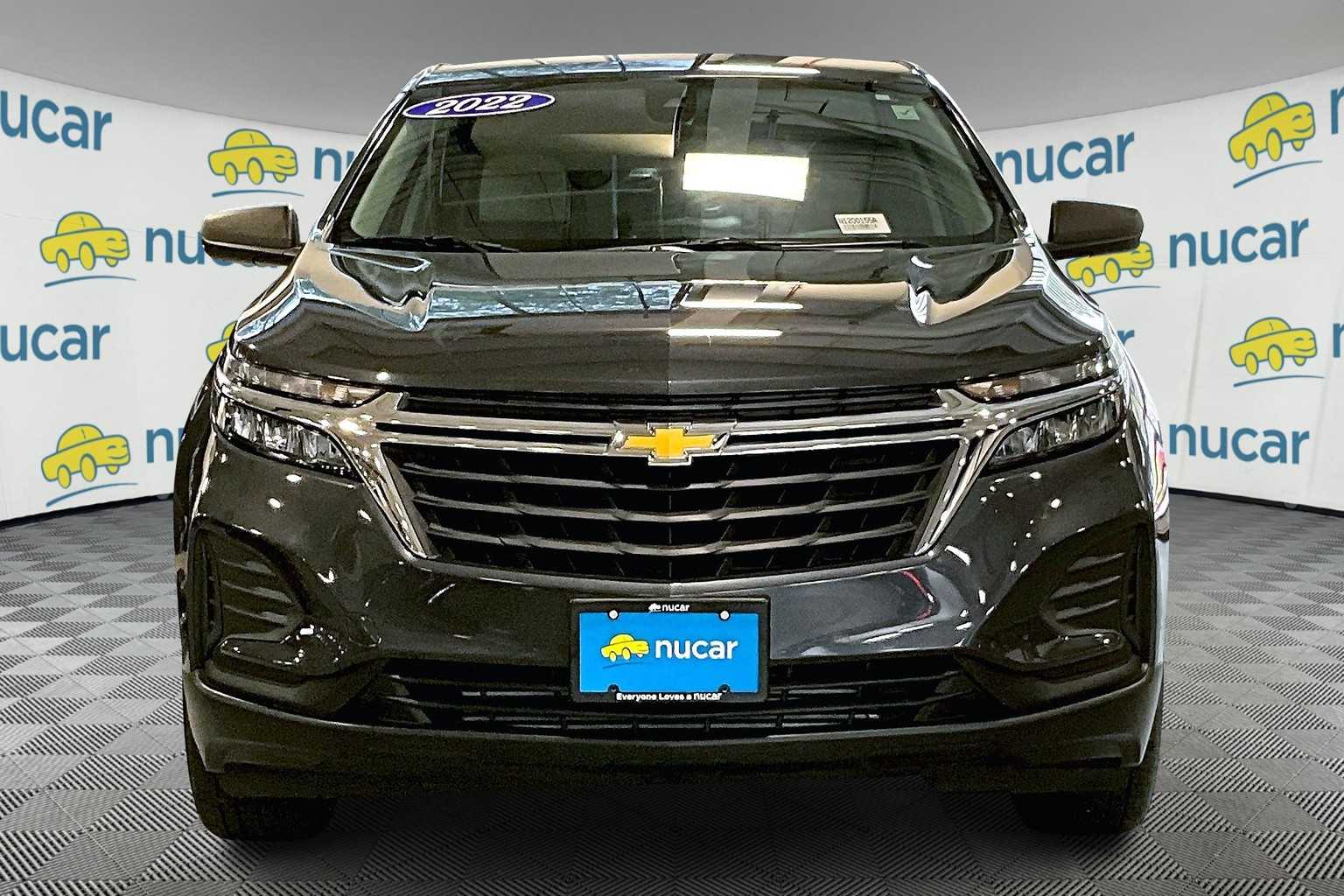 2022 Chevrolet Equinox LS photo 2