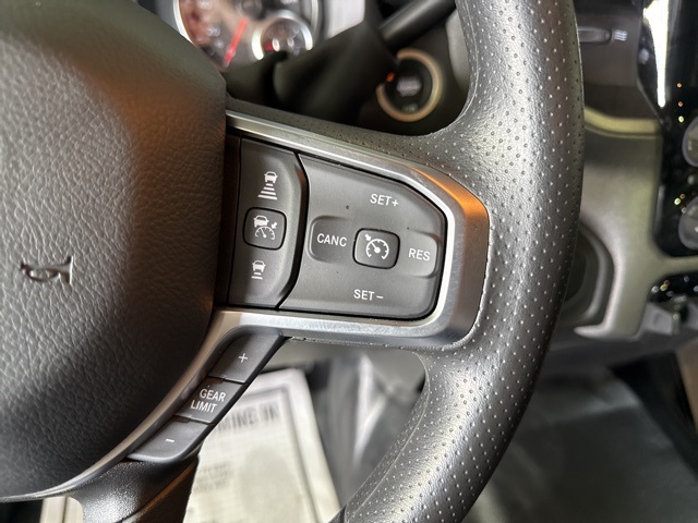2025 Ram 2500 Tradesman photo 11