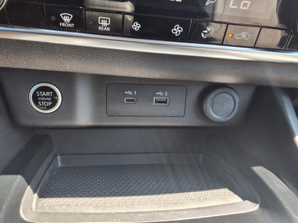 2023 Nissan Rogue SV photo 15
