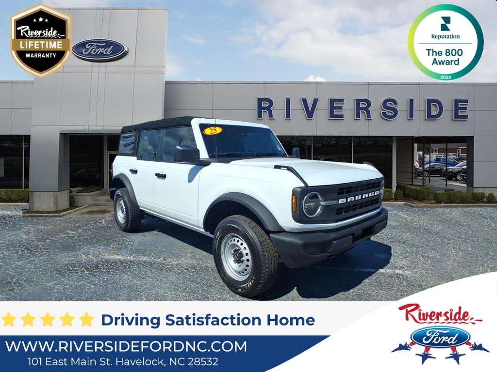 2025 Ford Bronco 4-Door Base's photo