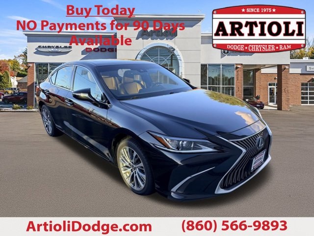 2021 Lexus ES 250's photo