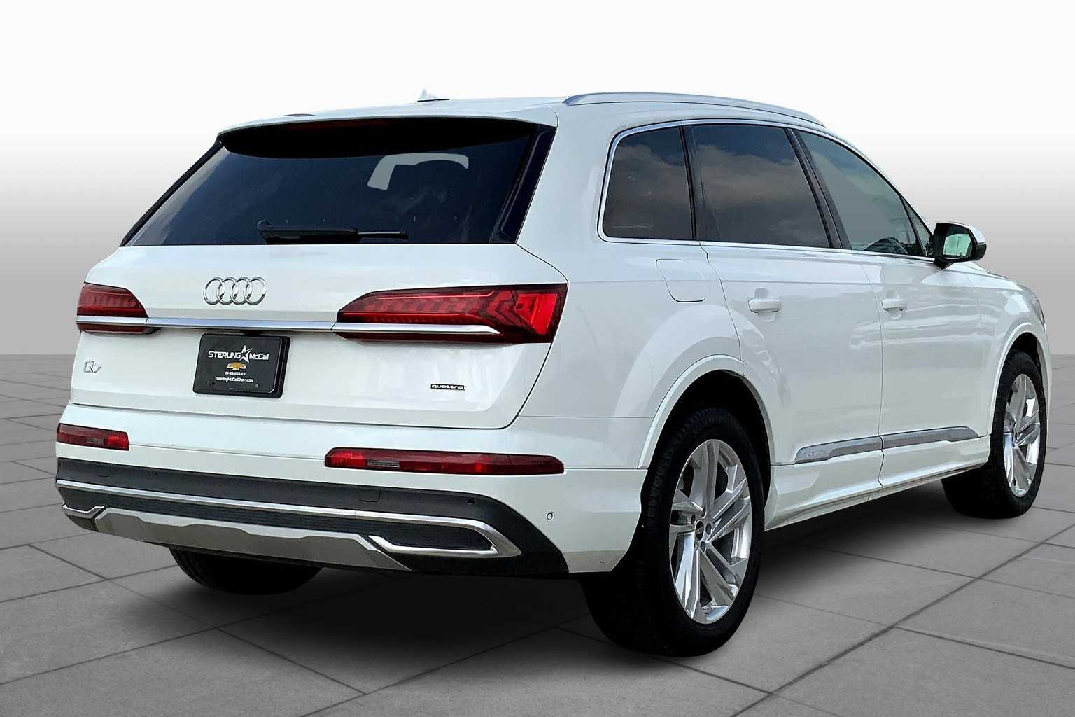2023 Audi Q7 Premium Plus photo 11
