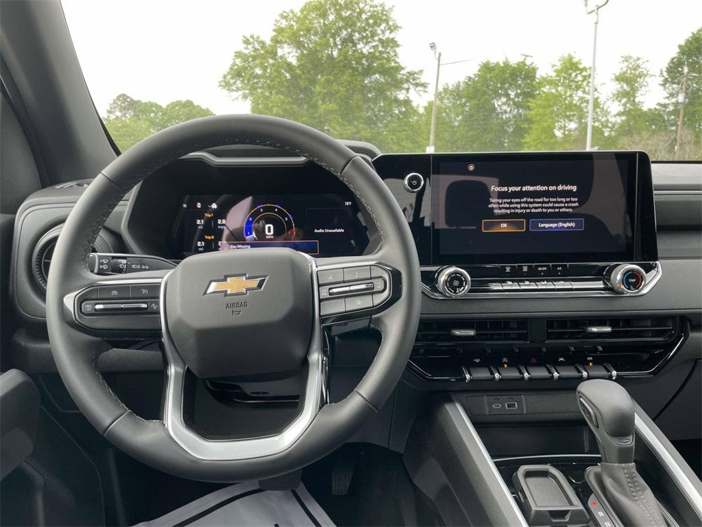 2025 Chevrolet Colorado Work Truck photo 11
