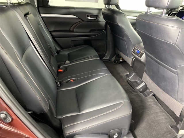 2019 Toyota Highlander SE XLE photo 6