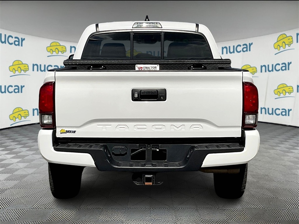 2020 Toyota Tacoma SR photo 5