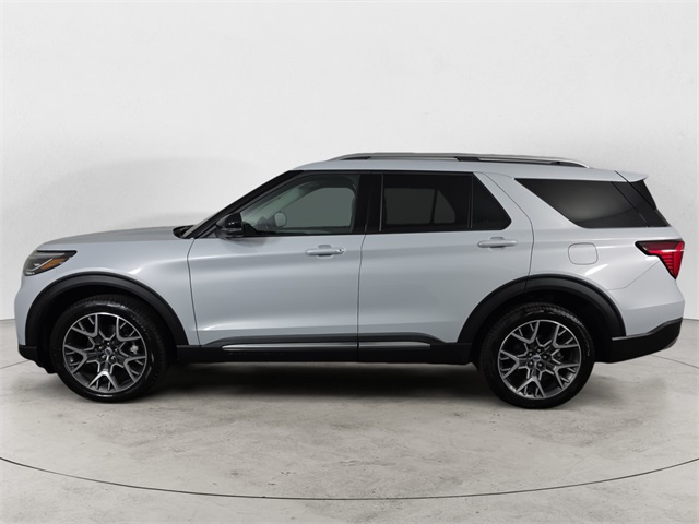 2025 Ford Explorer Platinum photo 2