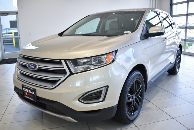 2018 Ford Edge SEL photo 3