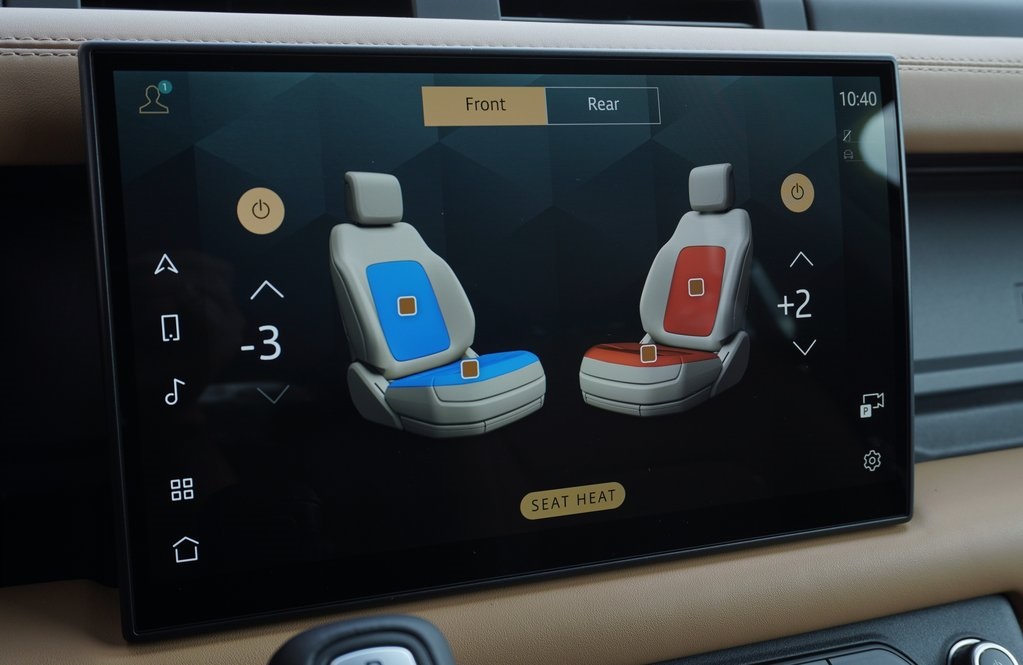 2025 LAND ROVER DEFENDER - Image 21