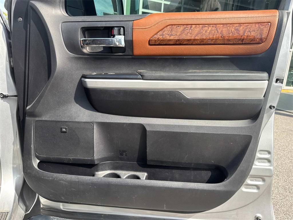 2020 Toyota Tundra Platinum Grade photo 14