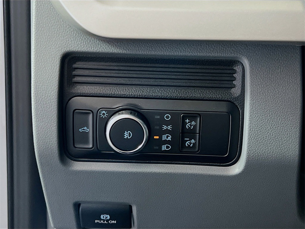 2026 Ford F-350 photo 17