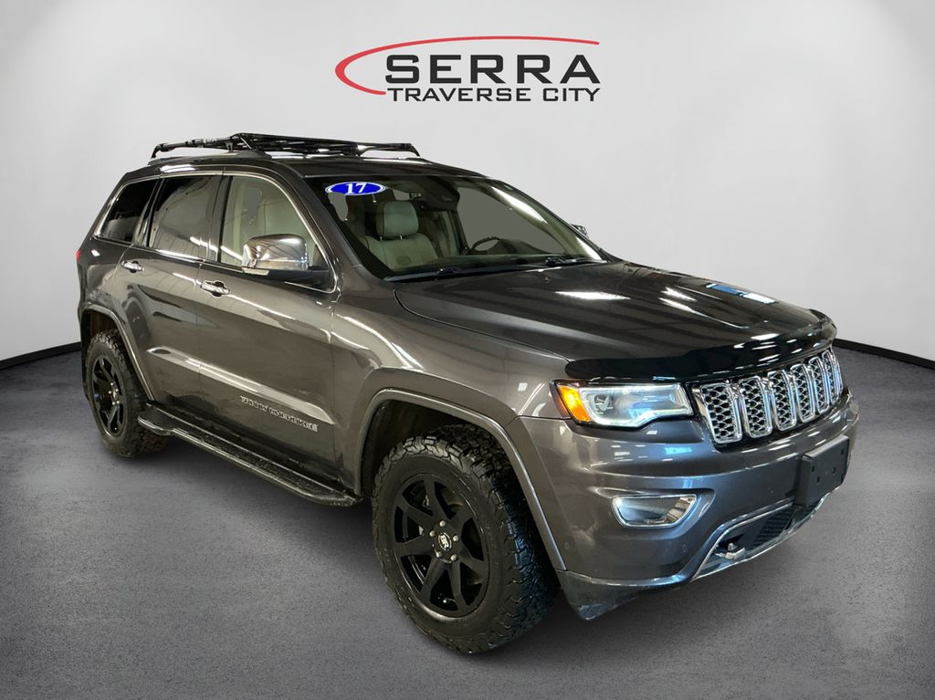 2017 Jeep Grand Cherokee Overland photo 2