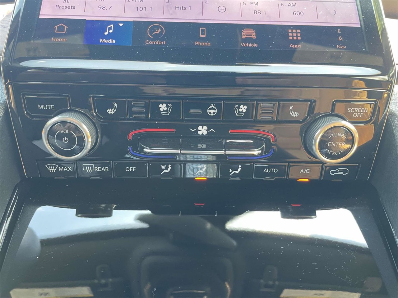 2025 Jeep Grand Cherokee L Summit photo 14