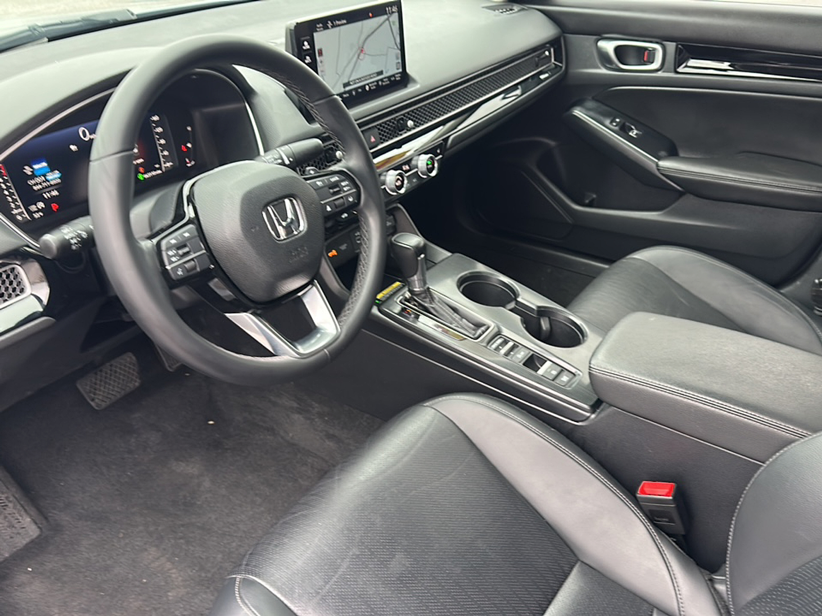 2023 Honda Civic Touring photo 3