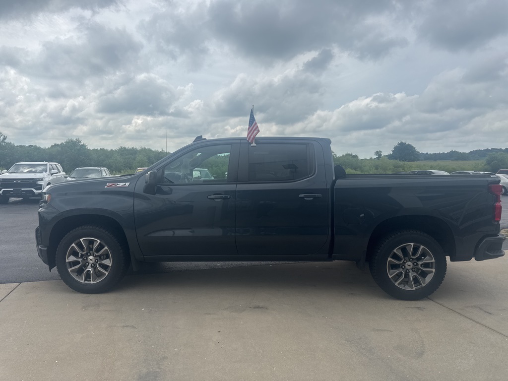 2020 Chevrolet Silverado 1500 RST photo 3