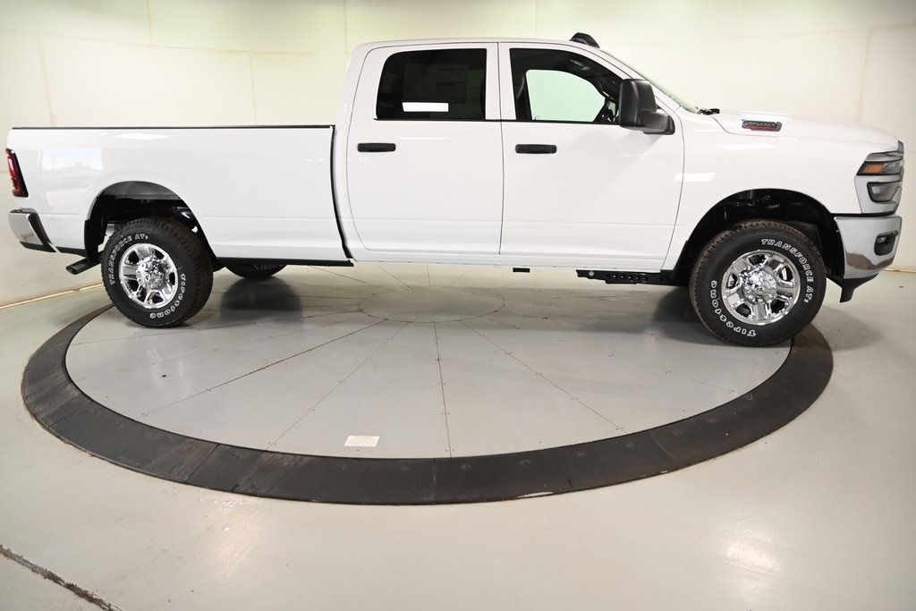 2026 Ram 2500 Tradesman photo 2