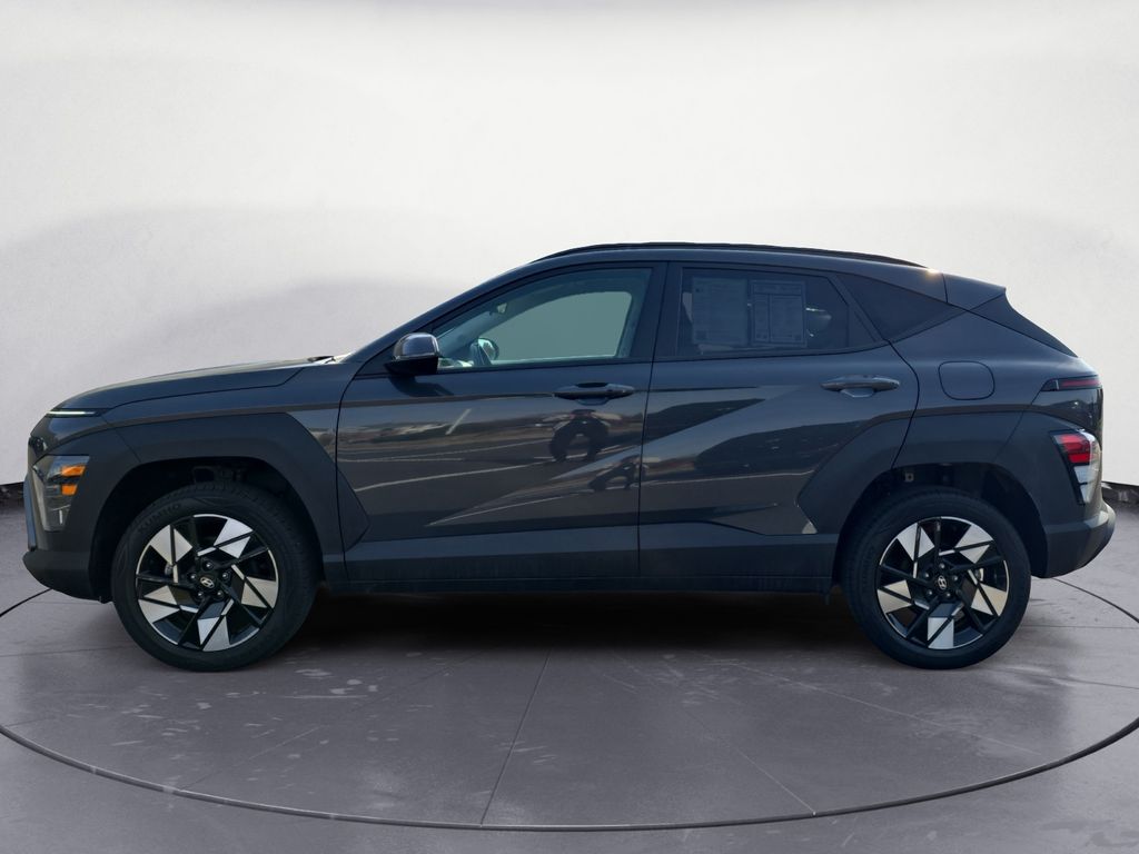 2025 Hyundai Kona SEL photo 4