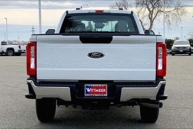 2025 Ford F-250 XL photo 4