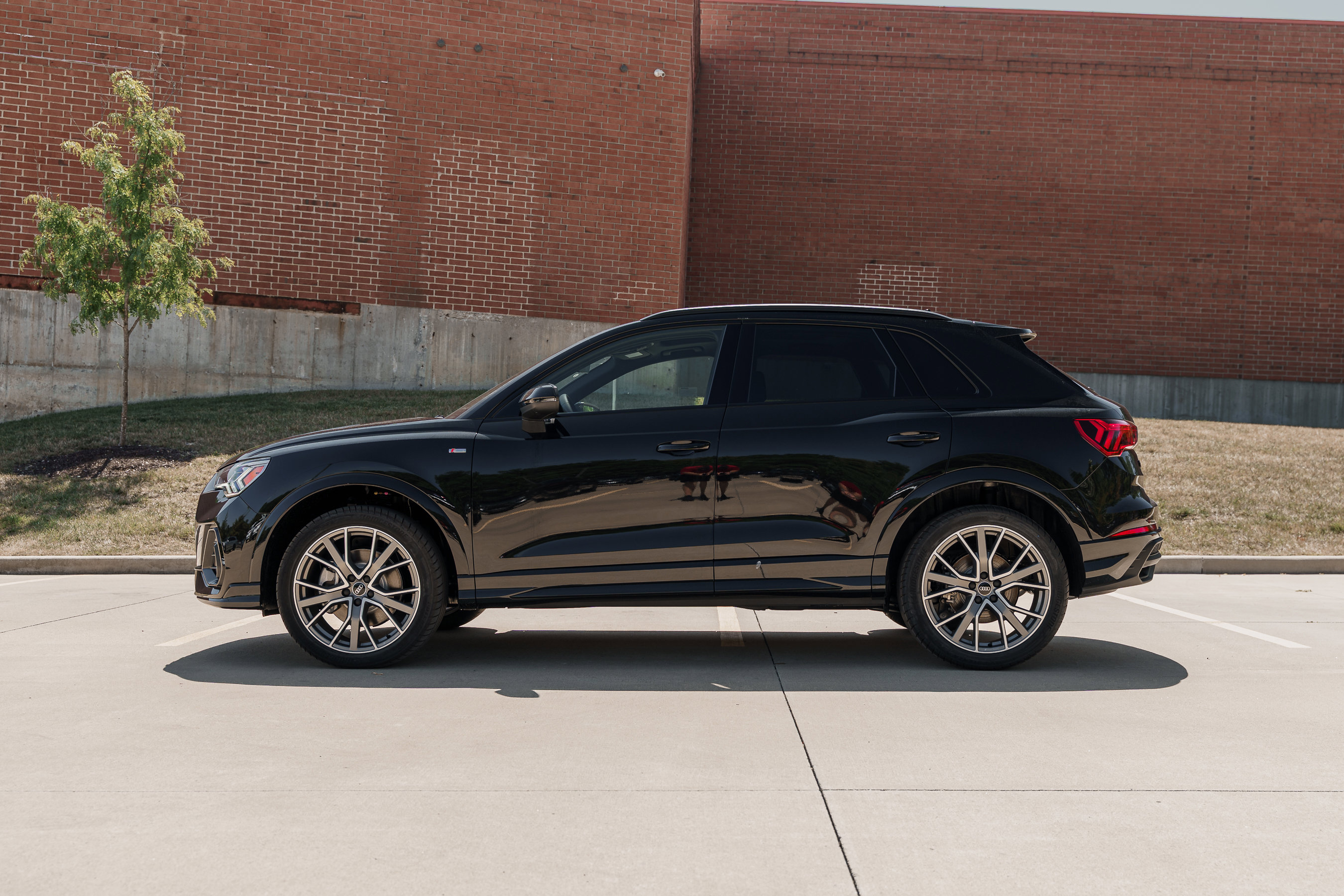 2025 Audi Q3 S line Premium Plus photo 6