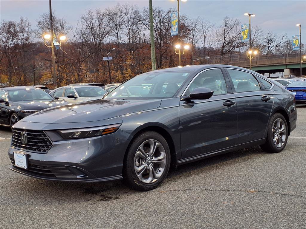 2024 Honda Accord 1.5T EX photo 2