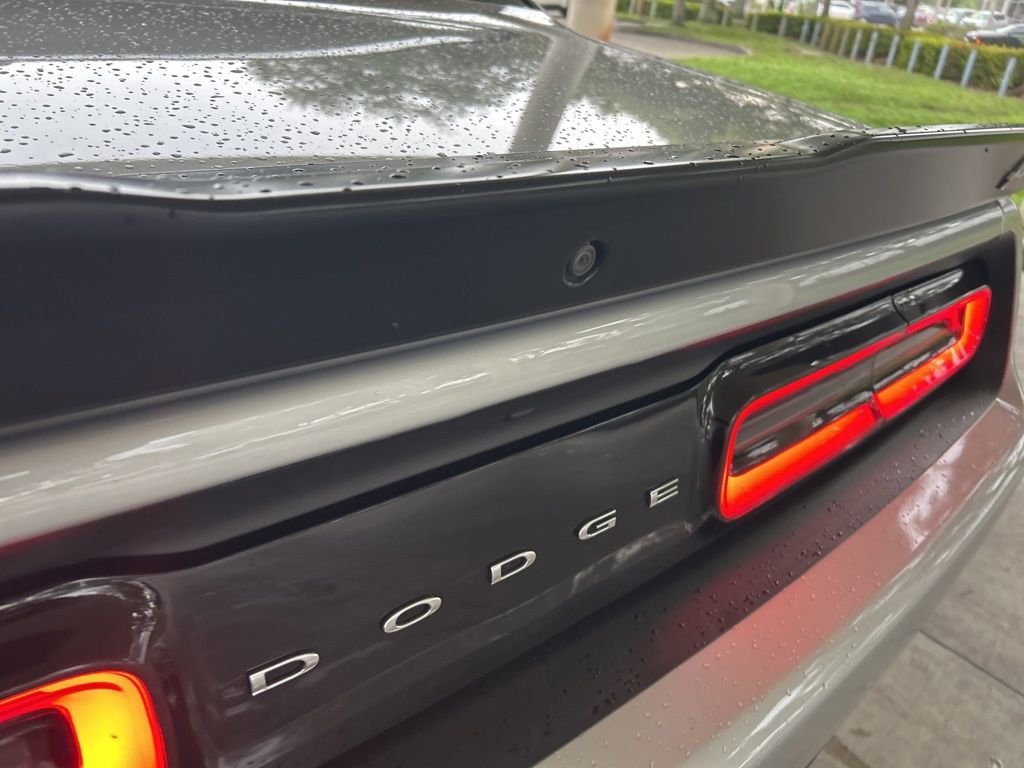 2023 Dodge Challenger SXT photo 17