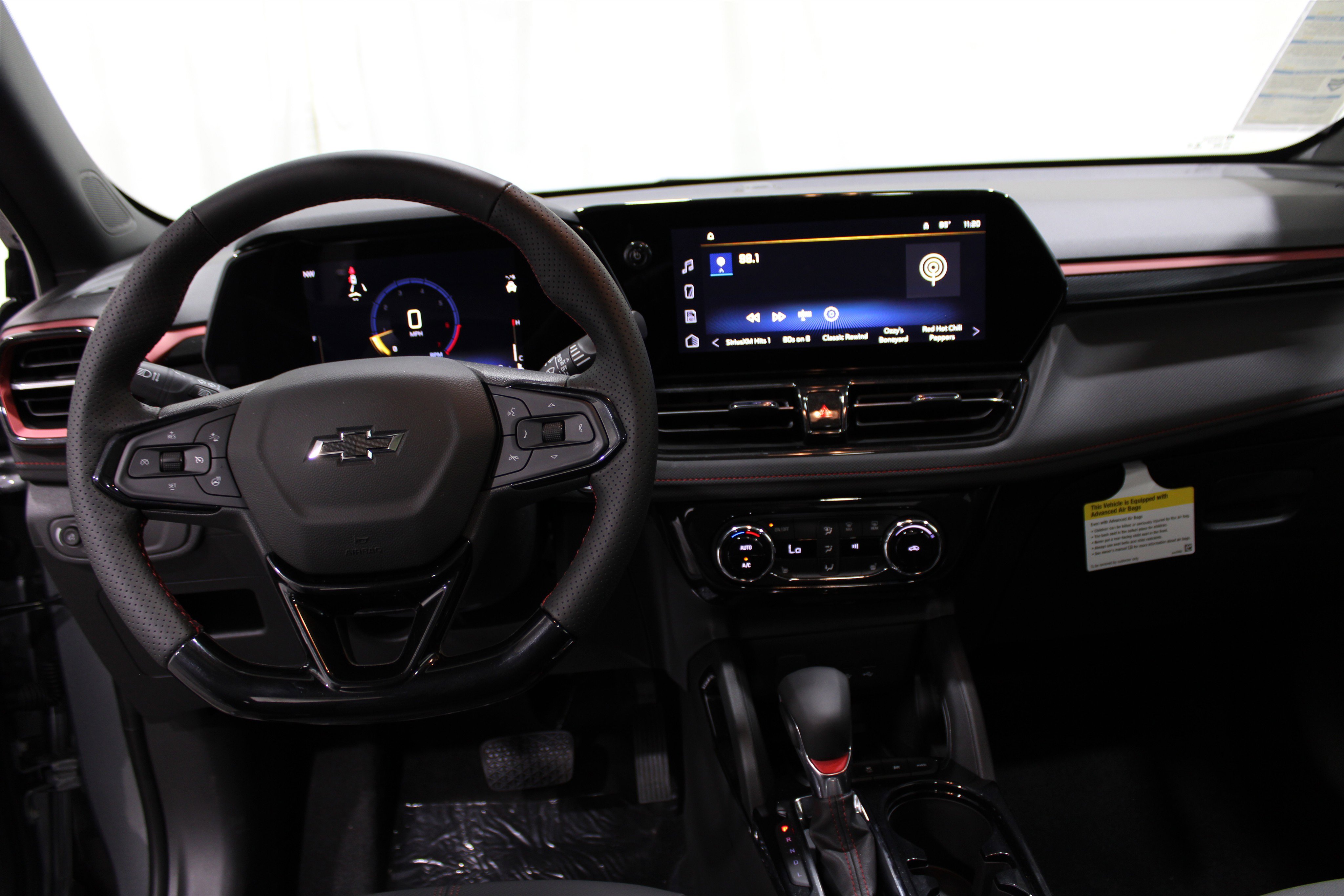 2025 Chevrolet Trailblazer RS photo 2