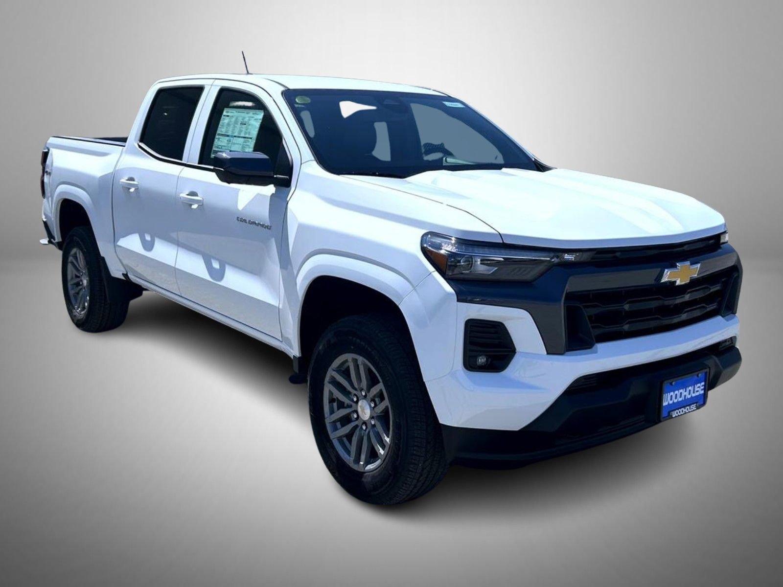 2025 Chevrolet Colorado Work Truck LT photo 3