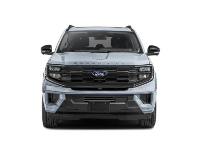 2025 Ford Expedition photo 3