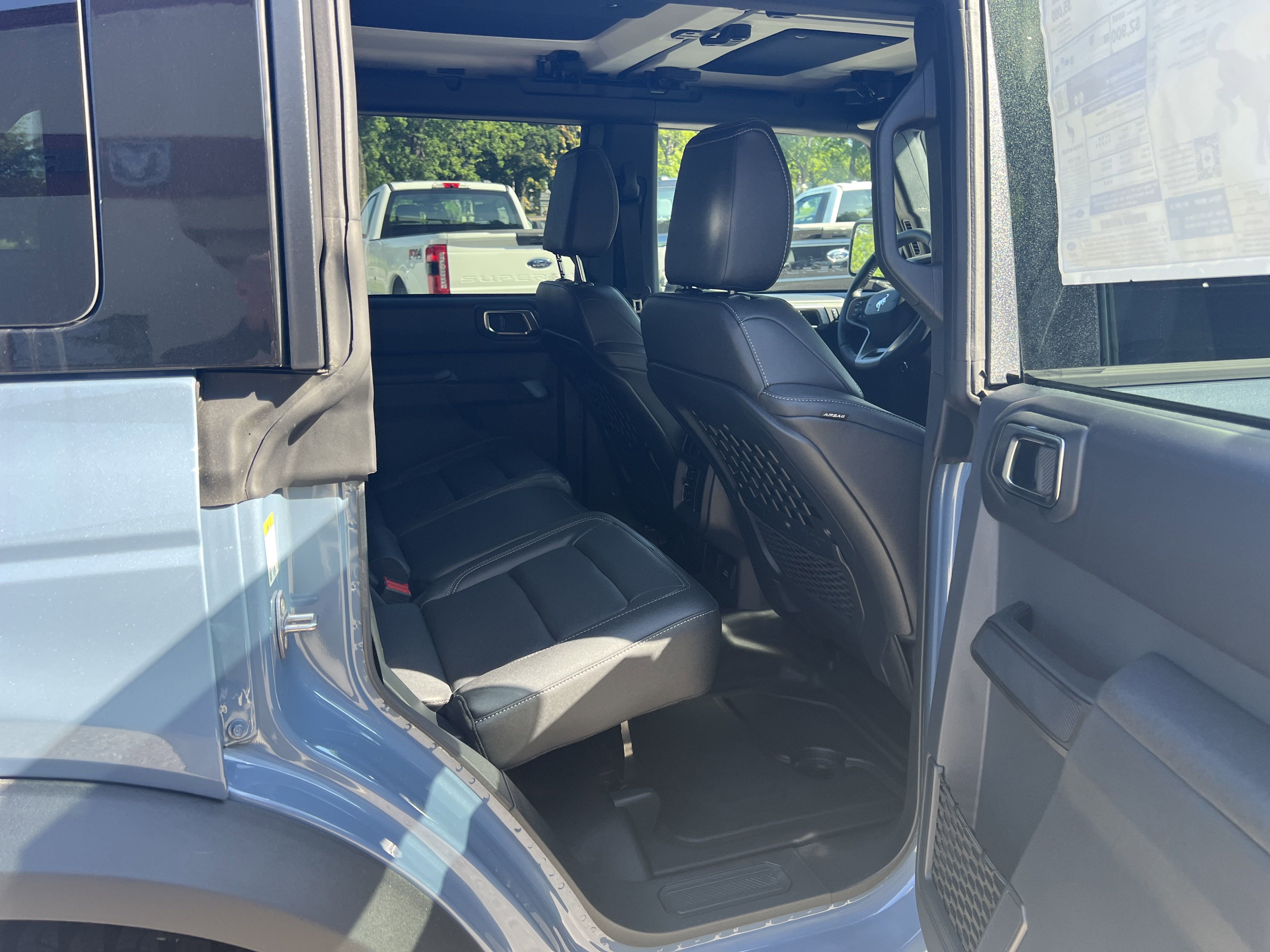 2025 Ford Bronco Badlands photo 4