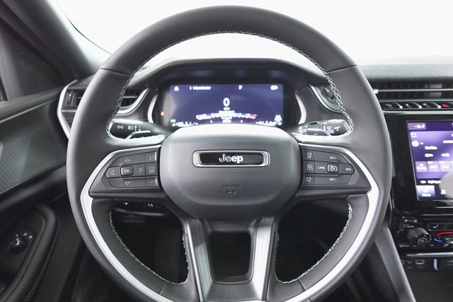 2025 Jeep Grand Cherokee Altitude X photo 14