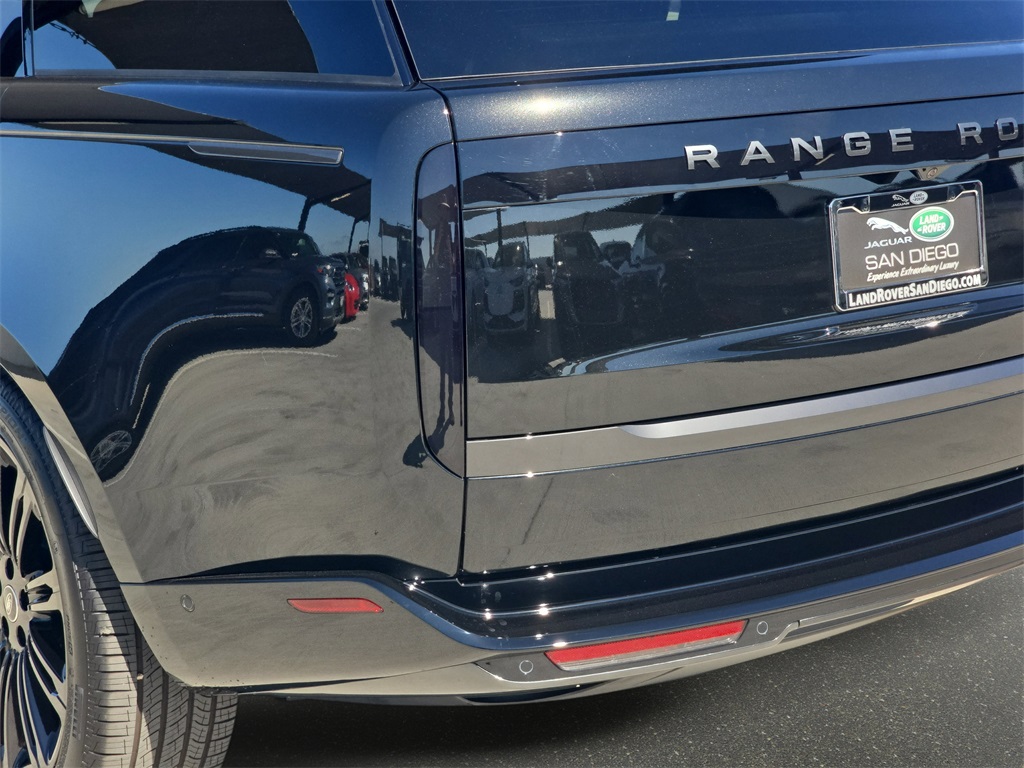 2025 Land Rover Range Rover SE photo 29