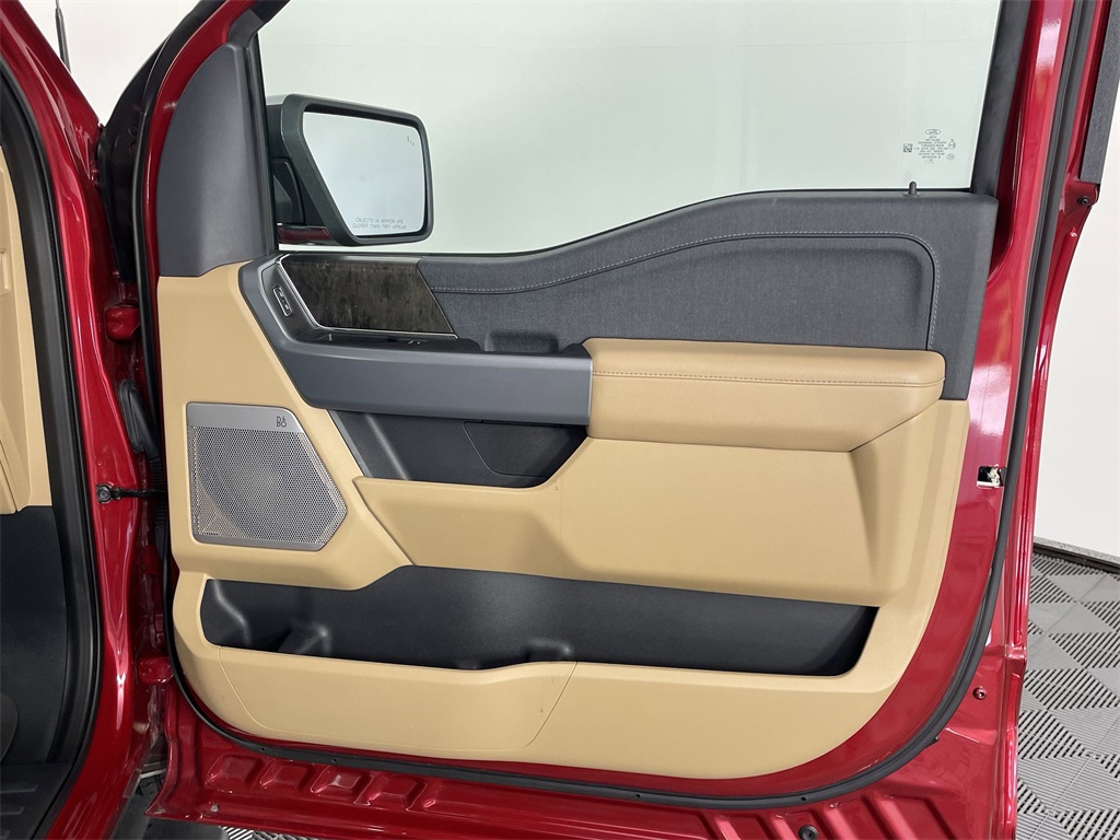 2023 Ford F-150 Lariat photo 38