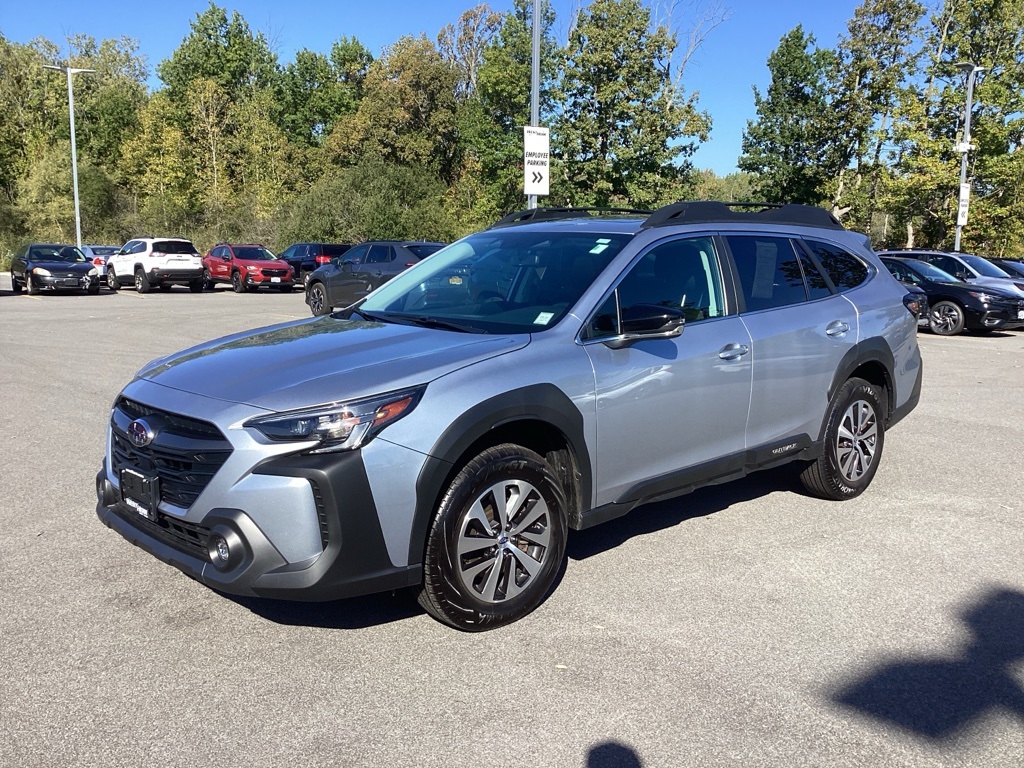 2025 Subaru Outback Premium photo 3