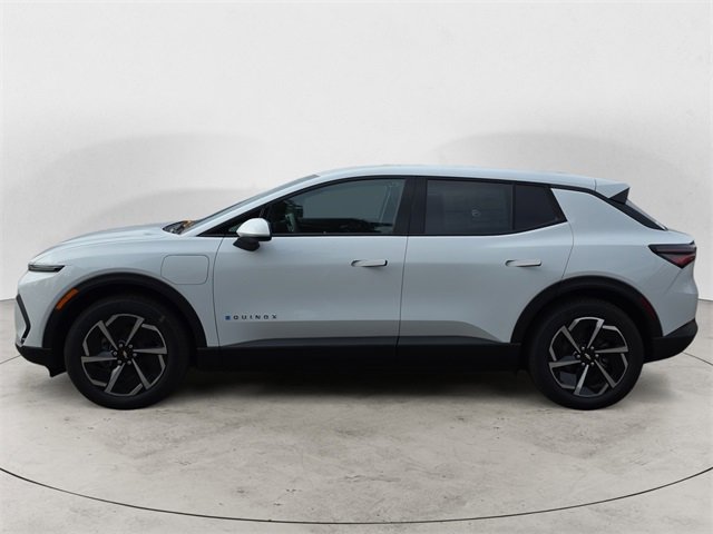 2026 Chevrolet Equinox EV 1LT photo 2