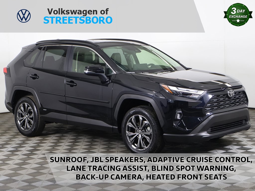 2025 Toyota RAV4 XLE Premium's photo