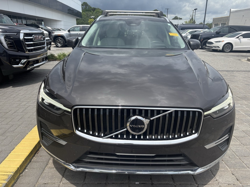 2022 Volvo XC60 B5 Inscription photo 3