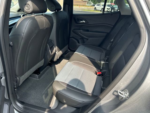 2025 Chevrolet Trax LT photo 20