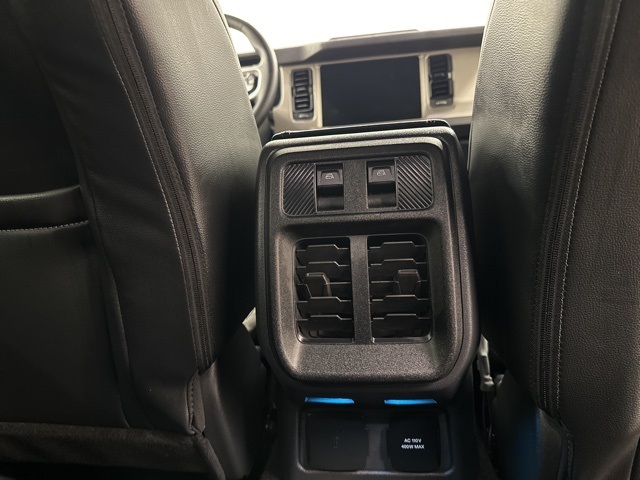2025 Ford Bronco Outer Banks photo 28
