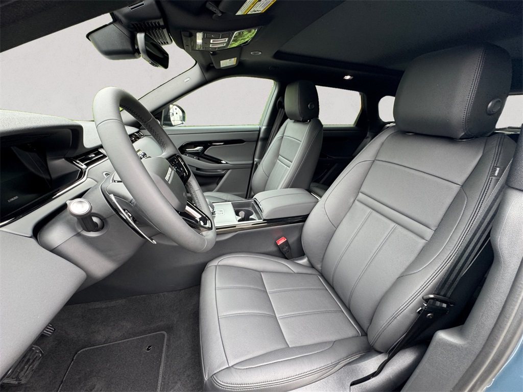 2026 Land Rover Range Rover Evoque S photo 9