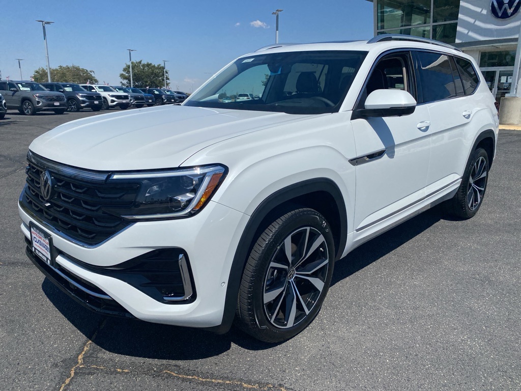 2025 Volkswagen Atlas SEL Premium R-Line photo 3