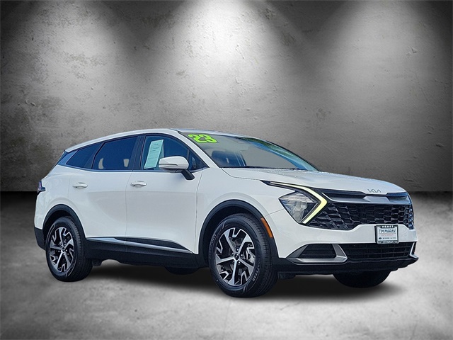 2023 Kia Sportage EX photo 2