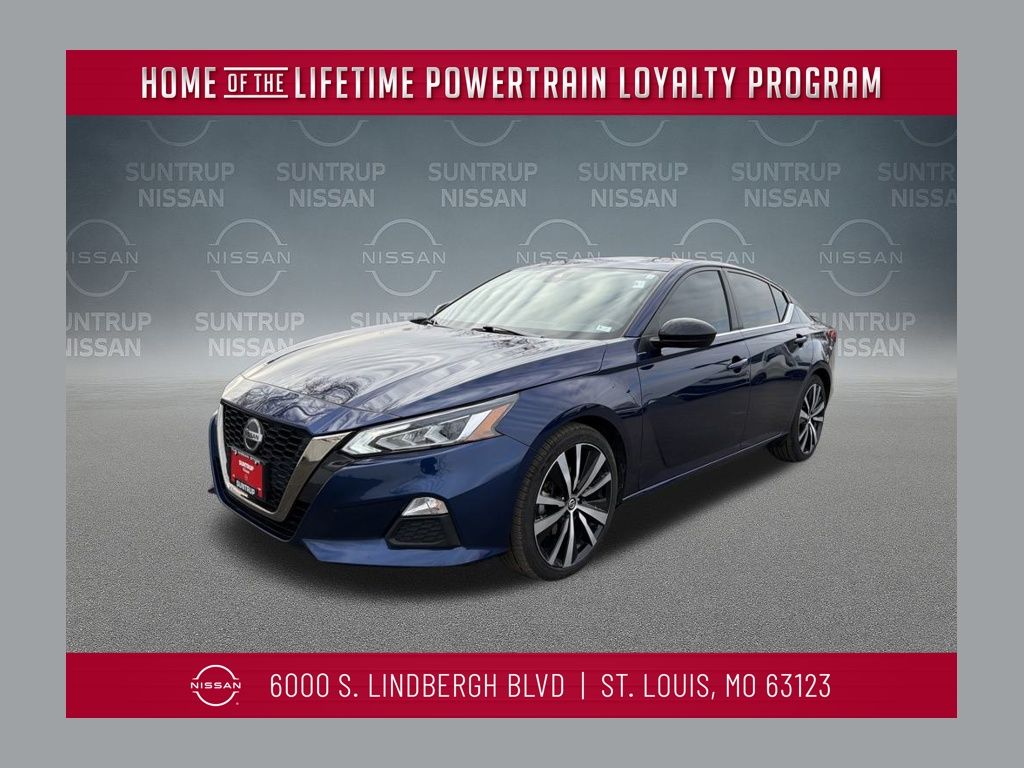 2022 Nissan Altima SR