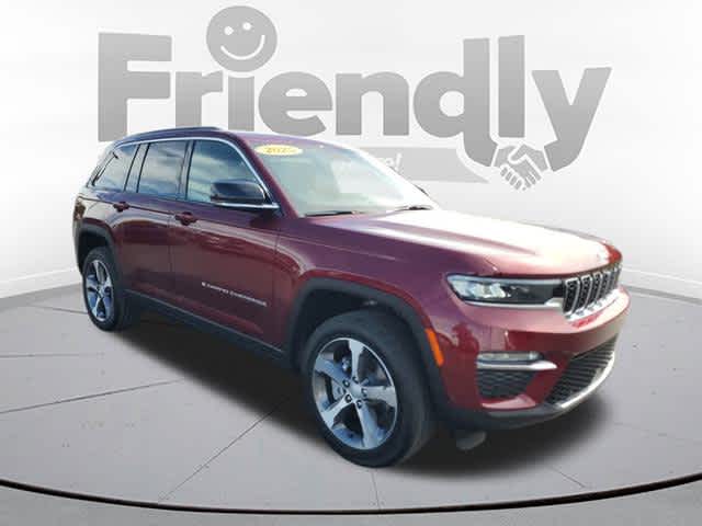 2025 Jeep Grand Cherokee Limited photo 4
