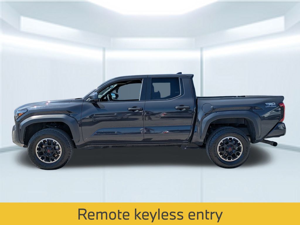 2024 Toyota Tacoma TRD Off-Road photo 2