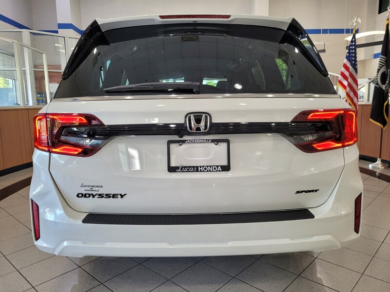 2026 Honda Odyssey Sport photo 4