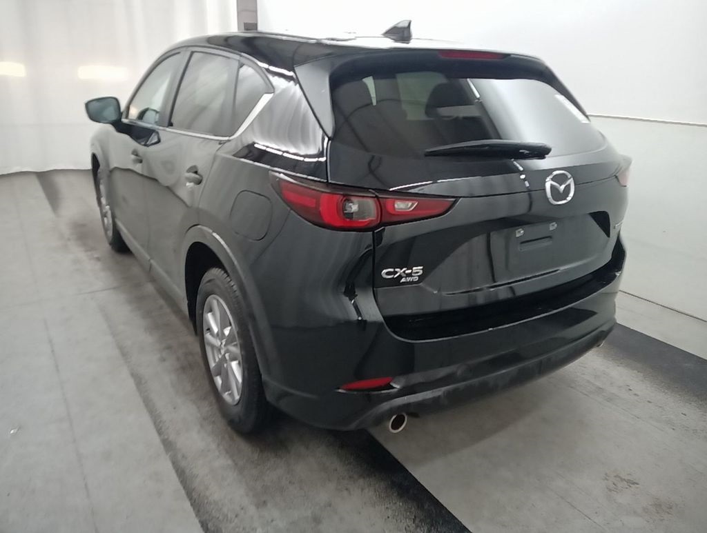 2025 Mazda CX-5 2.5 S Preferred photo 2