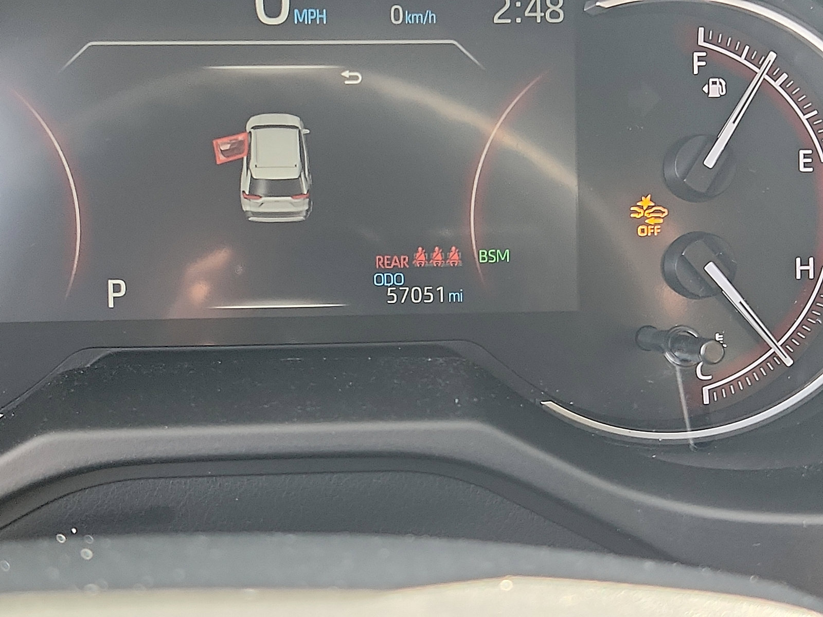 2024 Toyota RAV4 XLE photo 18