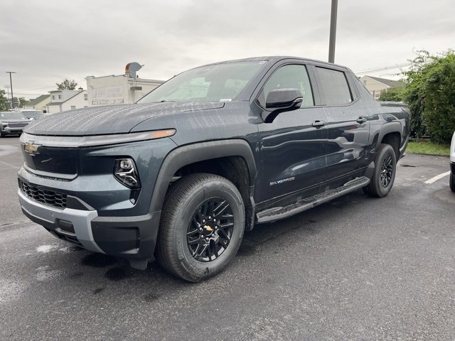 2026 Chevrolet Silverado EV LT photo 3