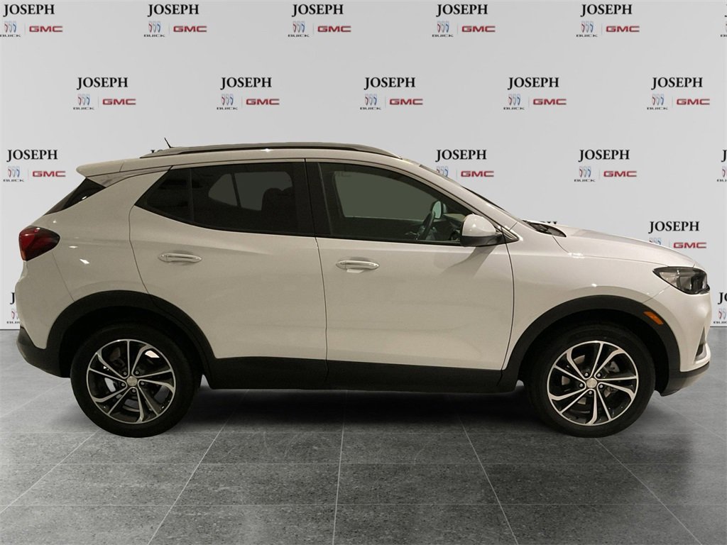 2023 Buick Encore GX Select's photo