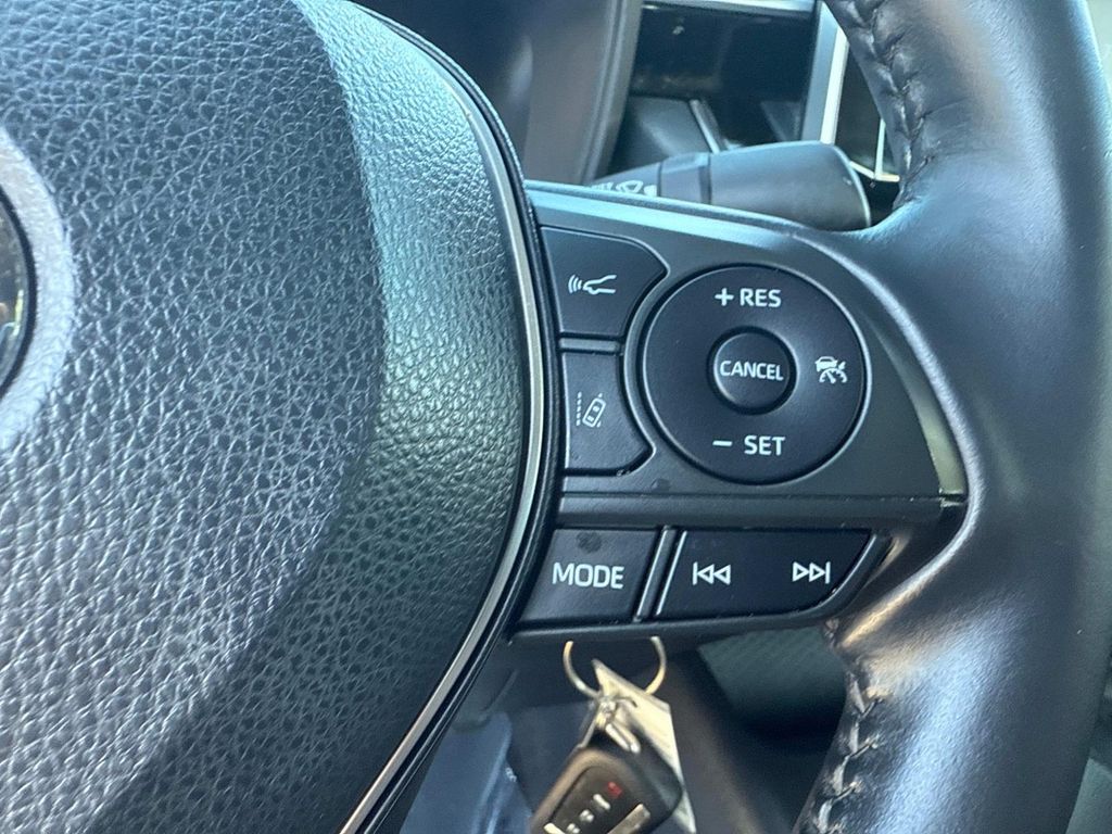 2021 Toyota Corolla SE photo 25