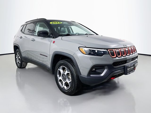 2022 Jeep Compass Trailhawk's photo